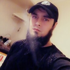 Вениамин, 27, Петровск