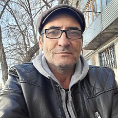 Антон, 45, Киренск