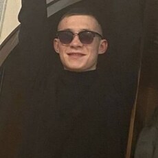 Эдуард, 23, Калачинск