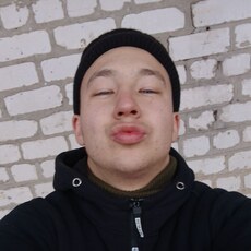 Гавриил, 28, Чудово