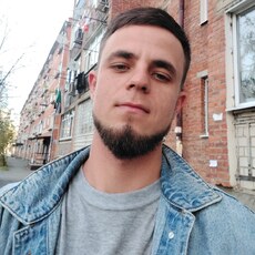 Виталий, 28, Бор