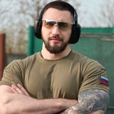 Игорь, 25, Бор