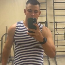 Тарас, 22, Оханск
