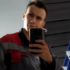 Гриша, 26, Сосновка