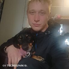 Аркадий, 28, Ноябрьск