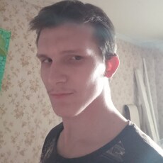 Артёмий, 20, Калининск