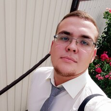 Федя, 25, Белый
