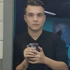 Глеб, 23, Лутугино