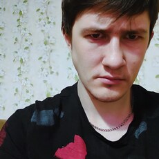 Лаврентий, 26, Суровикино