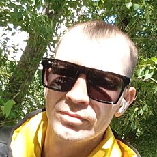 Георгий, 32, Зимогорье