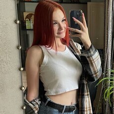Анастасия, 21, Сланцы
