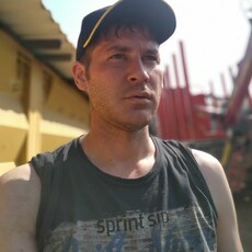 Леонид, 38, Первомайск (ЛНР)