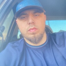 Кир, 28, Красный Холм