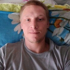 Лев, 33, Чудово