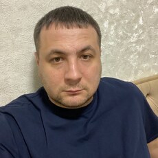Лёня, 36, Калач