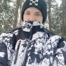 Артёмий, 27, Северск (ДНР)