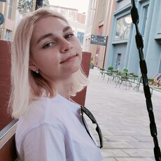 Кристя, 21, Дмитриев