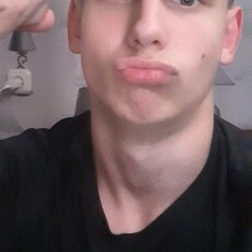 Юра, 19, Конаково
