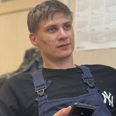 Юра, 23, Аткарск