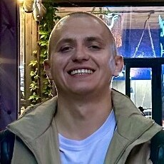 Александр, 30, Осинники
