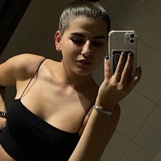 Юля, 23, Новый Уренгой
