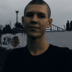 Веня, 21, Слободской