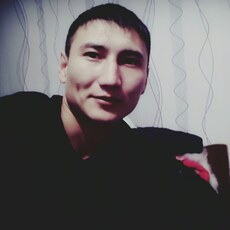 Валера, 31, Окуловка