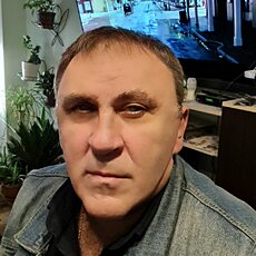 Виталий, 63, Омск