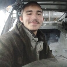 Юлиан, 20, Хвалынск