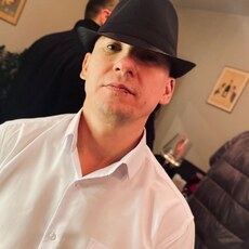 Ян, 43, Новосиль