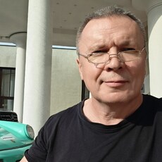 Вова, 38, Невельск