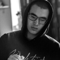 Валентин, 23, Ивдель