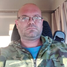 Спартак, 42, Светлый