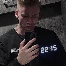 Ростислав, 23, Междуреченск