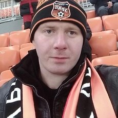 Тарас, 31, Никольское