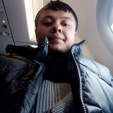 Игорь, 21, Магас