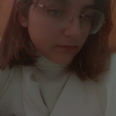 Александра, 19, Емва