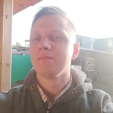 Олег, 32, Новосиль