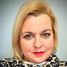 Алина, 42, Каменногорск