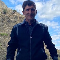 Юрий, 46, Псков