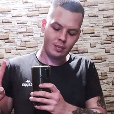 Гоша, 25, Вилючинск