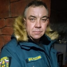 Тёма, 56, Уяр