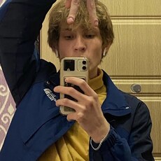 Артёмий, 23, Петушки