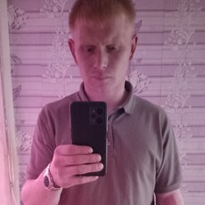 Олег, 28, Белый