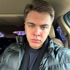 Толя, 23, Волчанск