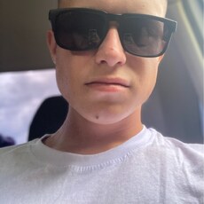 Игорь, 22, Южно-Сухокумск