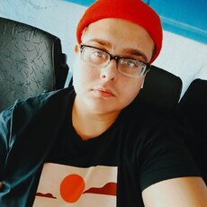 Оскар, 25, Микунь