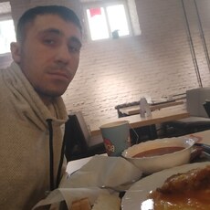 Артемий, 29, Родинское
