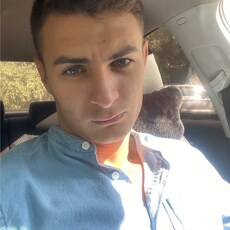 Валера, 24, Медвежьегорск