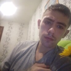 Адам, 25, Александровск (ЛНР)